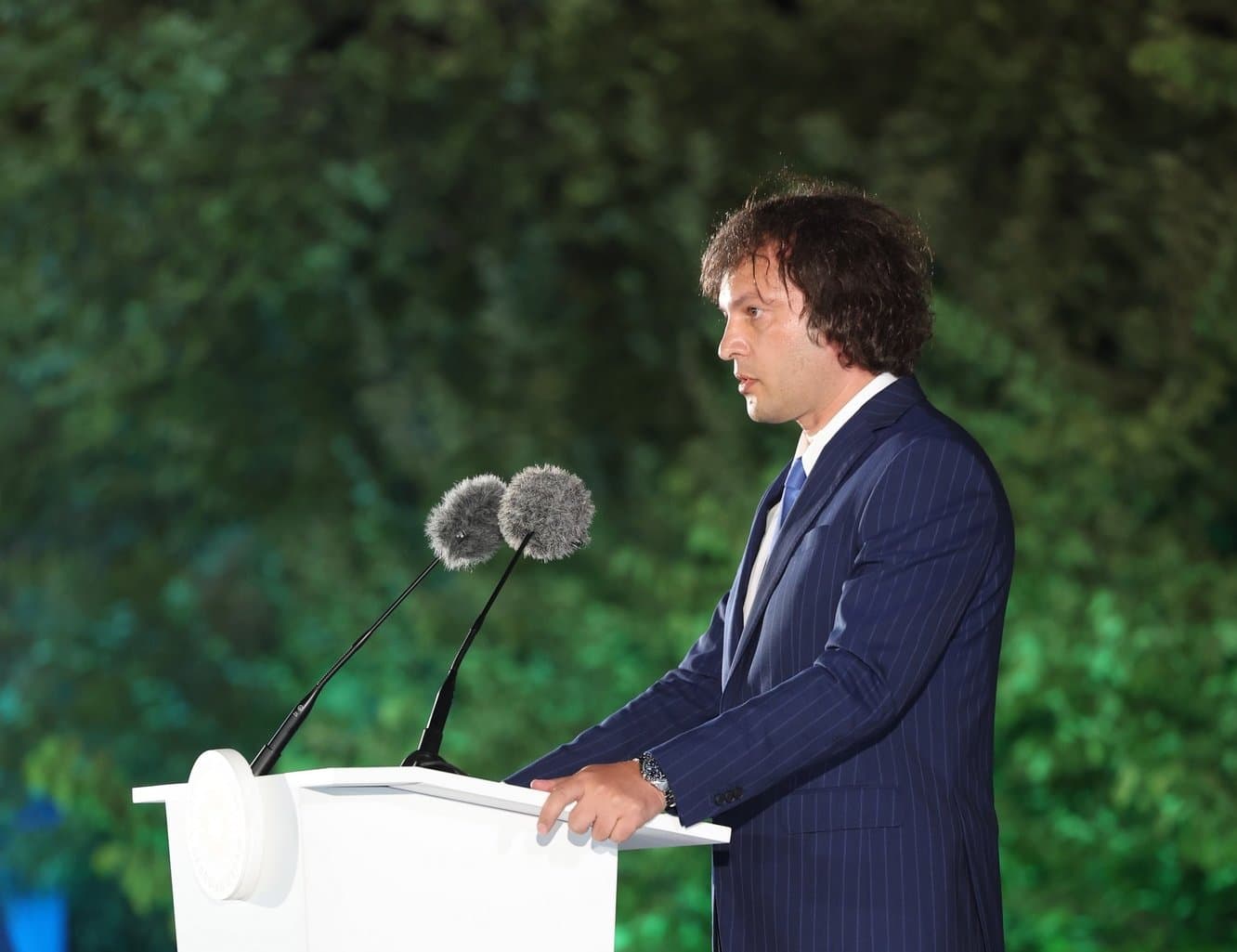 Frontnews image description