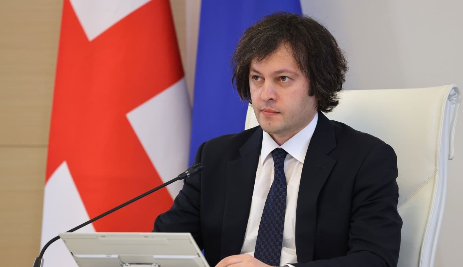 Frontnews image description