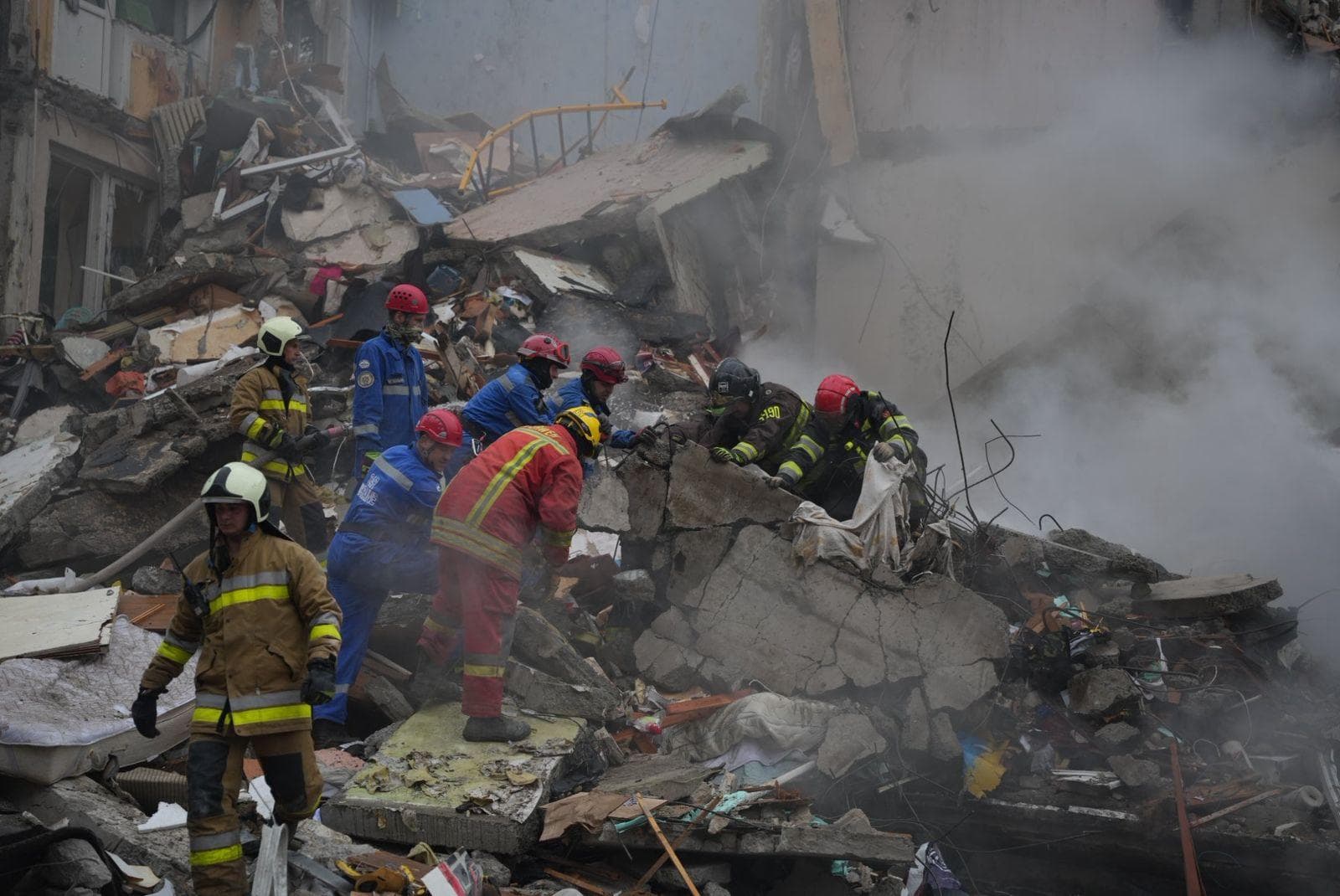 Frontnews image description