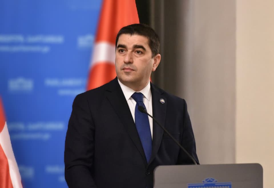 The Speaker concluded by questioning the German government’s position, asking whether Berlin intended to maintain “contractual ties with an internationally recognised fraudster and extremist politician"