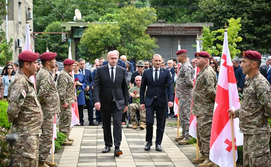 აჭარის მთავრობის თავმჯდომარემ აგვისტოს ომში დაღუპულთა ხსოვნას პატივი მიაგო