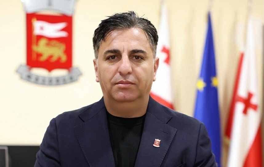 კობა მურადაშვილი - მეამაყება, რომ ჩემს დმანისელებს უკვე შეუძლიათ მუნიციპალიტეტის ყველა თემიდან და სოფლების 90%-დან უფასოდ ჩამოვიდნენ მიკროავტობუსებით ქალაქის ცენტრში