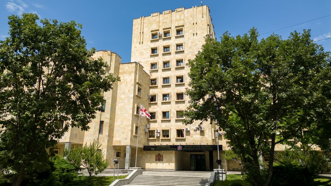 პირადი ცხოვრების საიდუმლოს უკანონოდ შენახვის და სოციალური ქსელის მეშვეობით გავრცელების ფაქტზე ერთი პირი დააკავეს