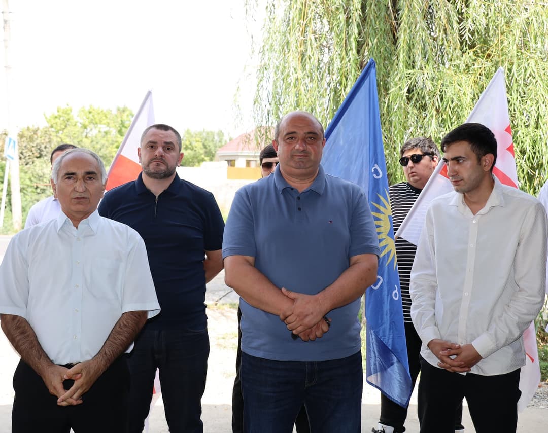 "ქართული ოცნების" ბოლნისის მერობის კანდიდატი საარჩევნო კამპანიის ფარგლებში მოსახლეობასთან შეხვედრებს განაგრძობს