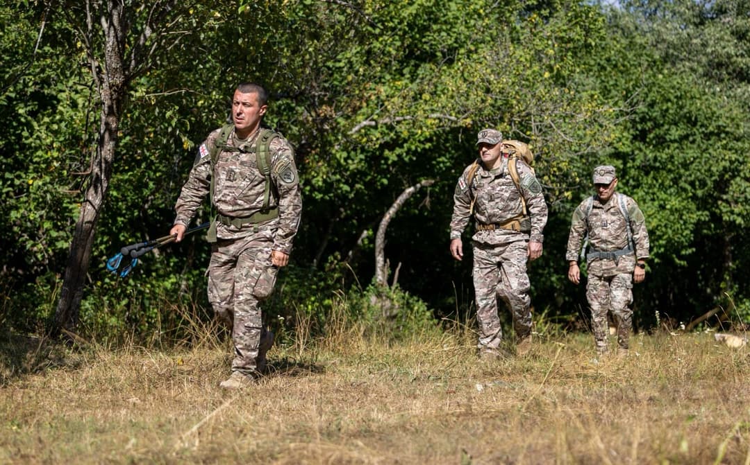 გიორგი ანწუხელიძის დაბადების დღის აღსანიშნავად სამხედრო მოსამსახურეებმა მისივე სახელობის მწვერვალი დალაშქრეს