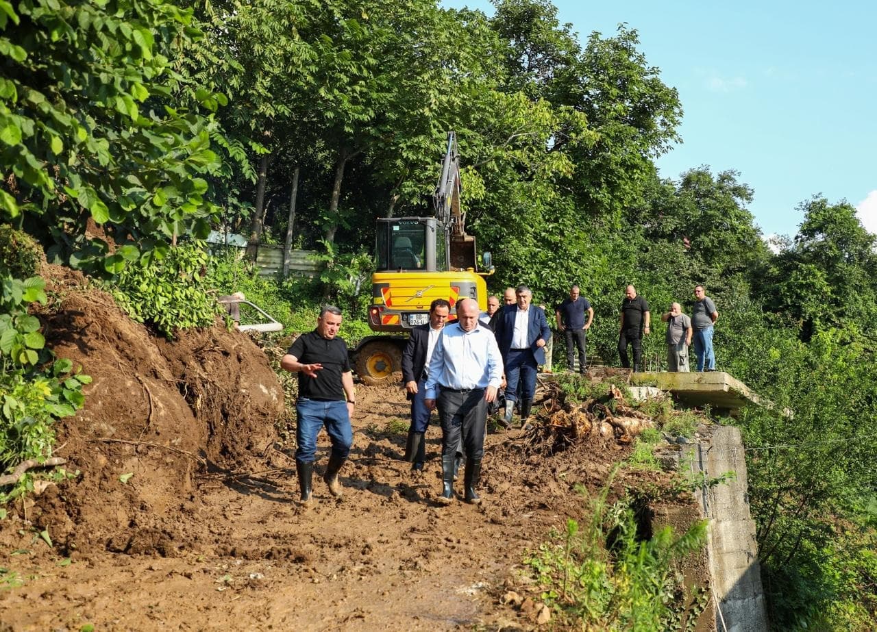 Frontnews image description