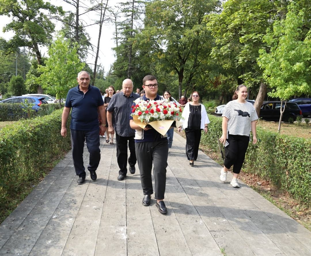წყალტუბოში საქართველოს ტერიტორიული მთლიანობისთვის დაღუპულთა ხსოვნას პატივი მიაგეს