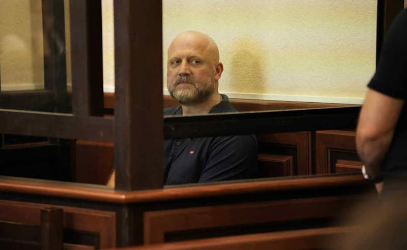 ზურაბ ჯაფარიძე - ეს ხდება ყოველ დღე, ერთი და იგივე პარტიის მხრიდან, იქნებ ასე მაინც დაინახოთ, რომ სასაცილოა?!