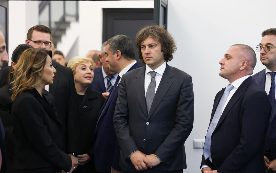 ირაკლი კობახიძე ახალციხეში ახლად აშენებული მულტიფუნქციური სპორტული კომპლექსის ინფრასტრუქტურას გაეცნო