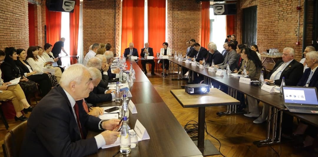 კონფერენცია "ქართულ-აფხაზური ლიტერატურული ურთიერთობების მნიშვნელობა კონფლიქტების ტრანსფორმაციაში" გაიმართა