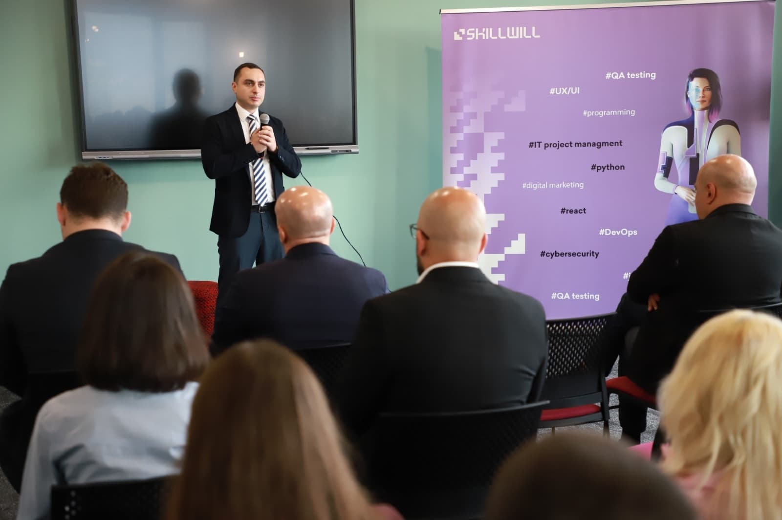 Frontnews image description