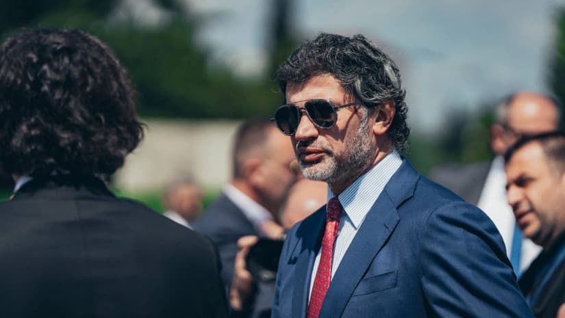 კახა კალაძე - რა საჭიროა შეურაცხყოფის მიყენება? მიდიხარ პარტიის შტაბთან და ილანძღები, იგინები, ყველანაირი შინაარსისგან დაცლილი ადამიანები არიან