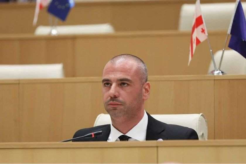 ლევან მაჭავარიანი - მინდა დიდი მადლობა გადავუხადო  იმ ვაჟკაც, ნამდვილ ქართველ ბიჭებს, ვინც გუშინ შტაბში იმყოფებოდნენ და მოახერხეს თავის შეკავება