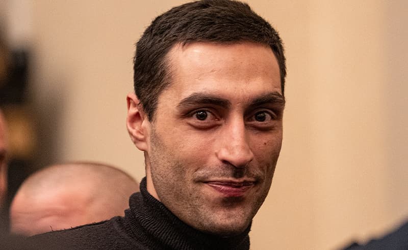 Frontnews image description