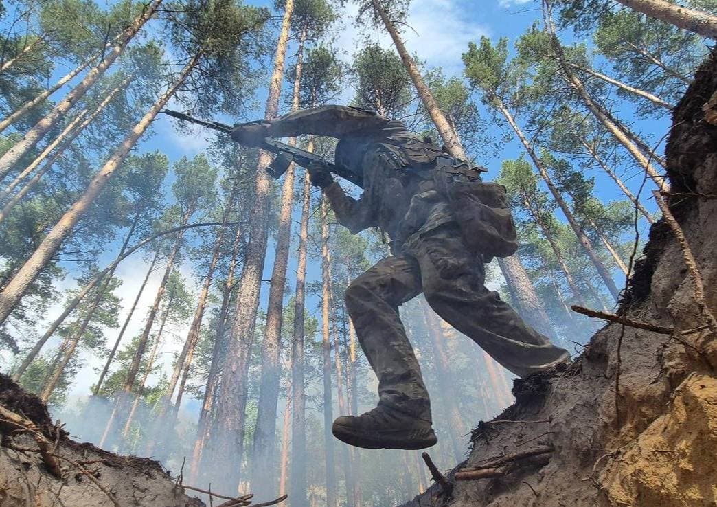 უკრაინელმა სამხედროებმა დონეცკის ოლქში ოკუპანტებისგან კიდევ ერთი დასახლება გაათავისუფლეს