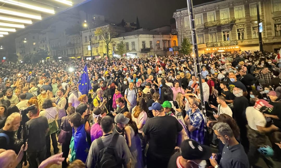 მელიქიშვილის გამზირზე საპროტესტო აქცია მიმდინარეობს