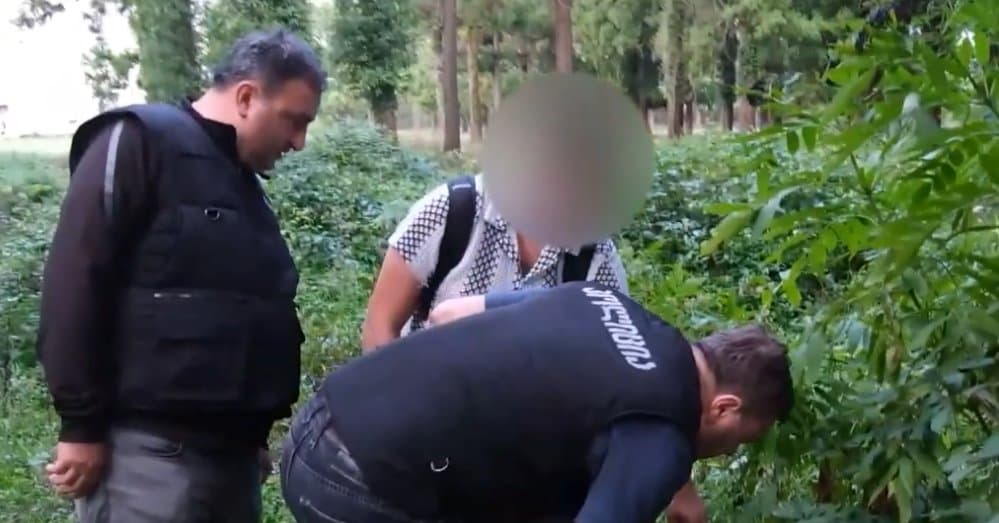 სამეგრელოს პოლიციამ განსაკუთრებით დიდი ოდენობით ნარკოტიკი ამოიღო, დაკავებულია უცხო ქვეყნის მოქალაქე