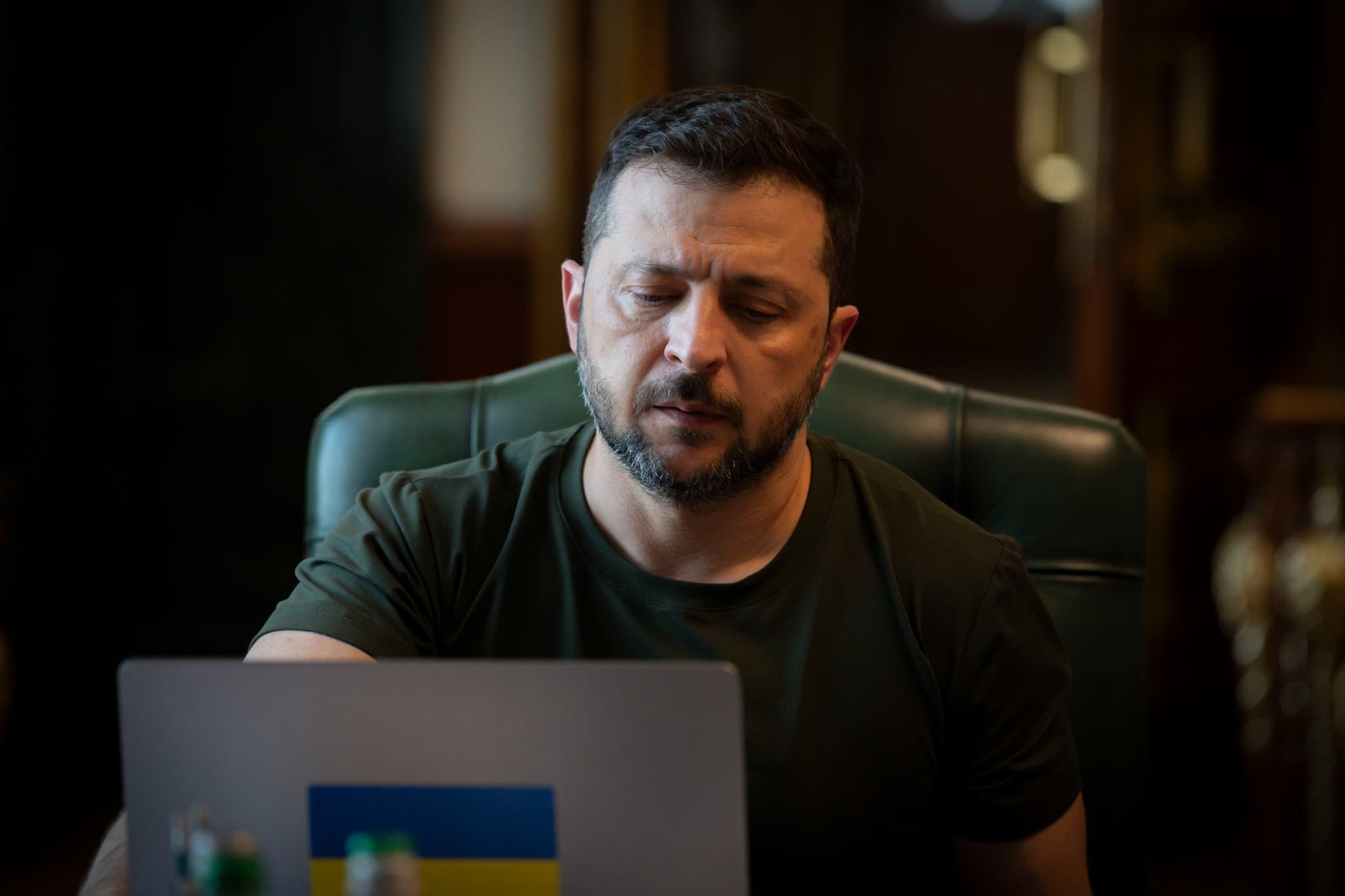 Frontnews image description