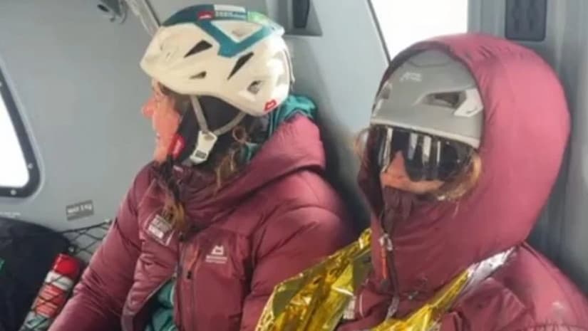 Georgian rescuers airlift injured tourist from Mount Tetnuldi