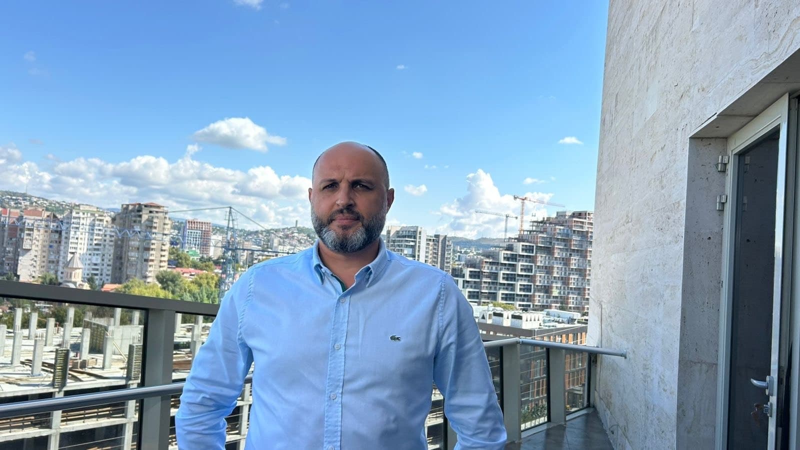 Frontnews image description