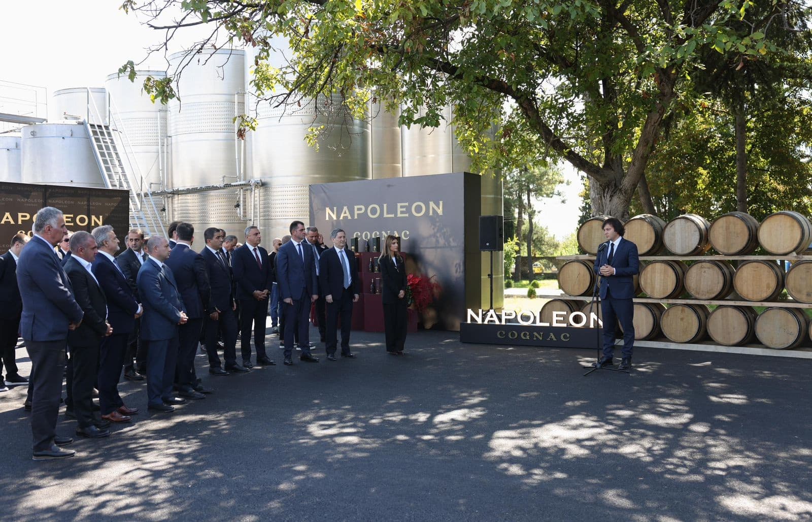 The PM added that the government would continue to facilitate cooperation with foreign companies