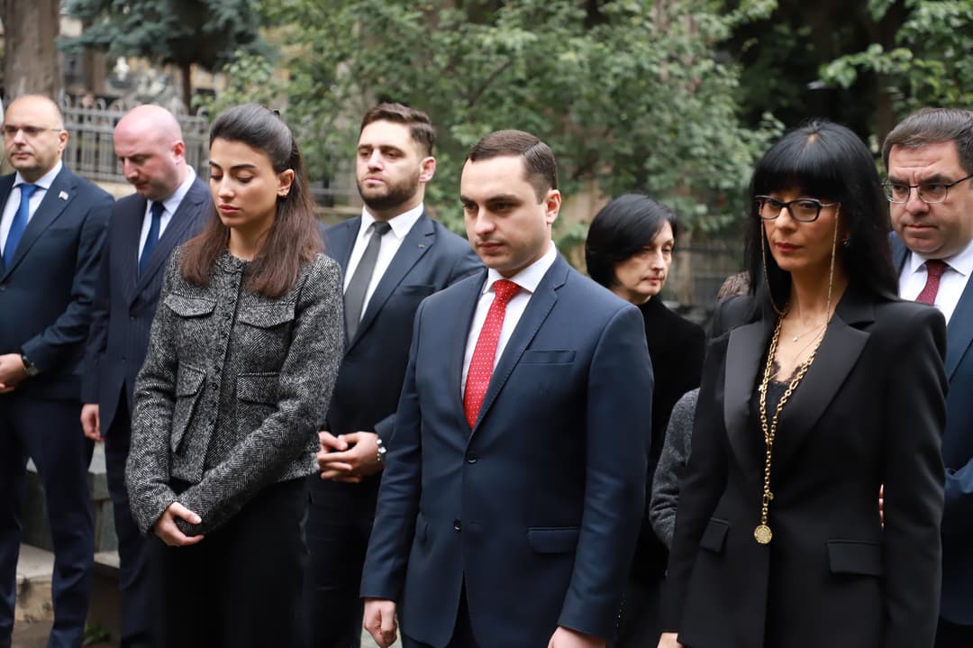 გიორგი ჯინჭარაძემ ჟიული შარტავას ხსოვნას პატივი მიაგო