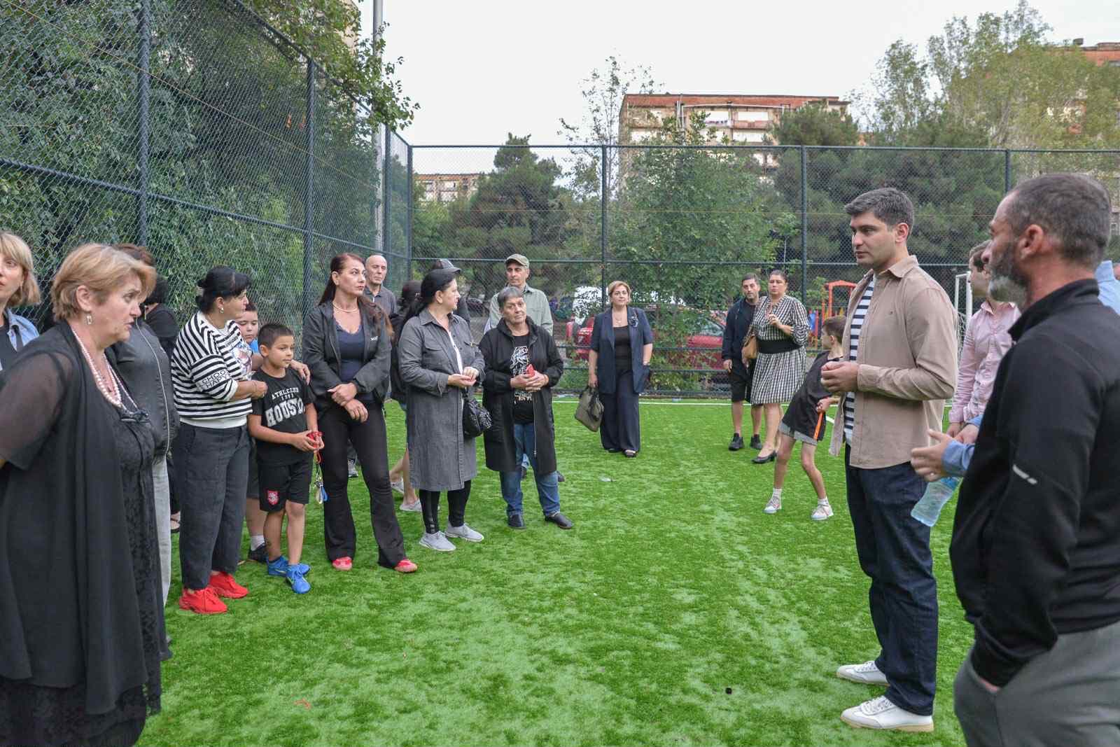 Frontnews image description