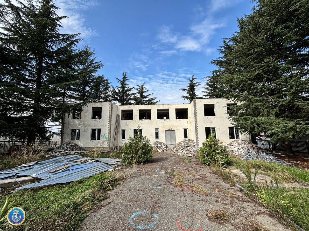 Frontnews image description