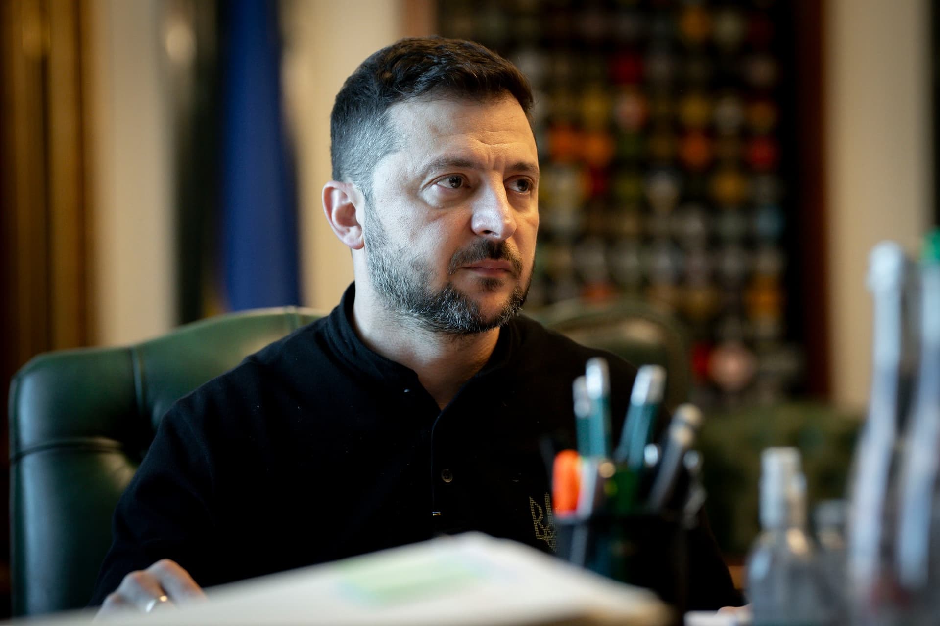 Frontnews image description