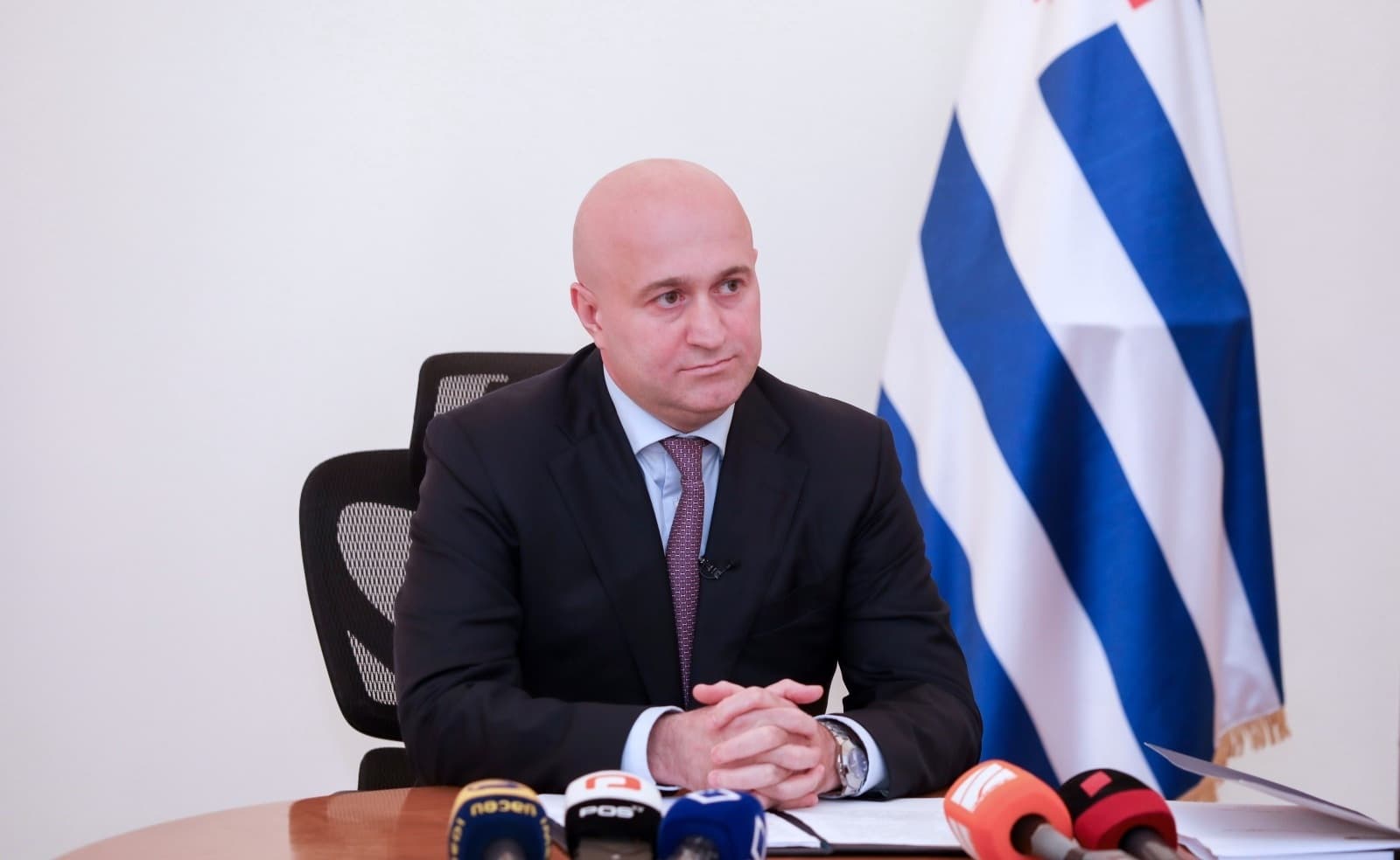 Frontnews image description