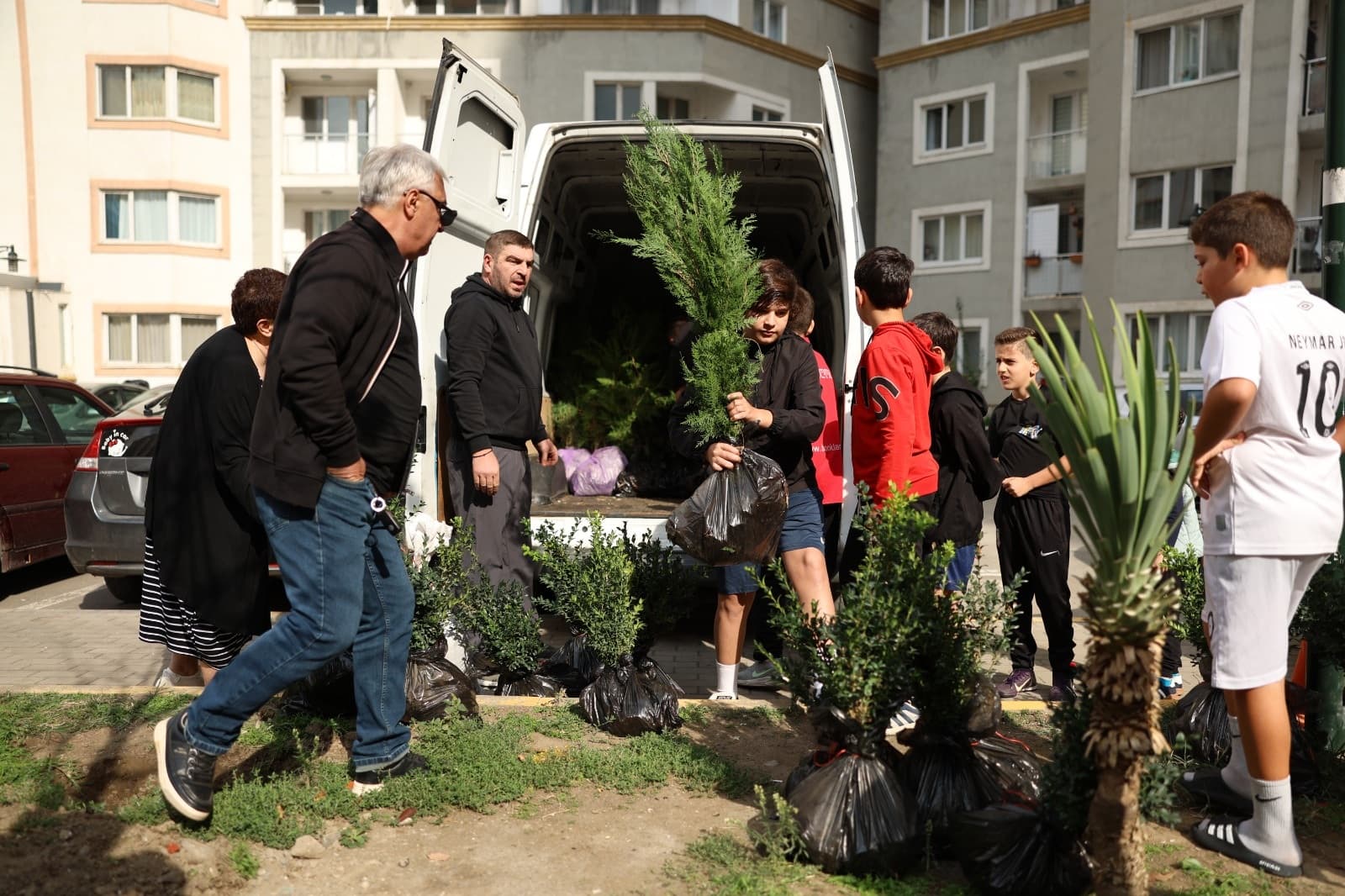 Frontnews image description