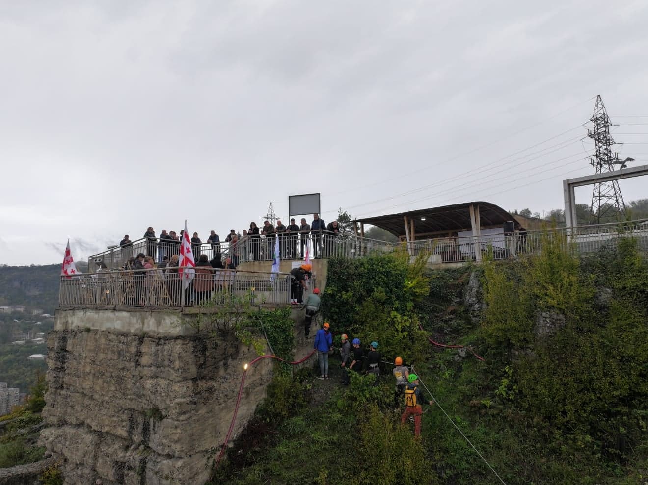 Frontnews image description