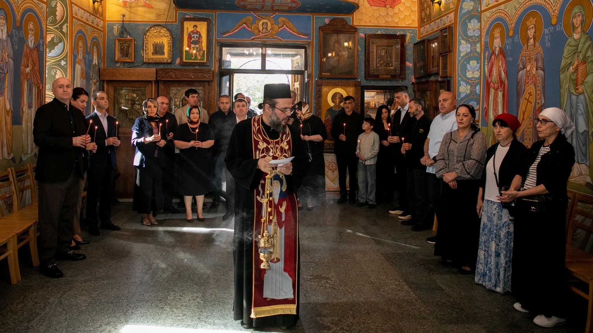 Frontnews image description