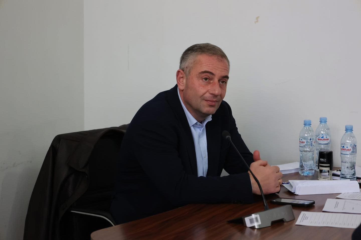 Frontnews image description