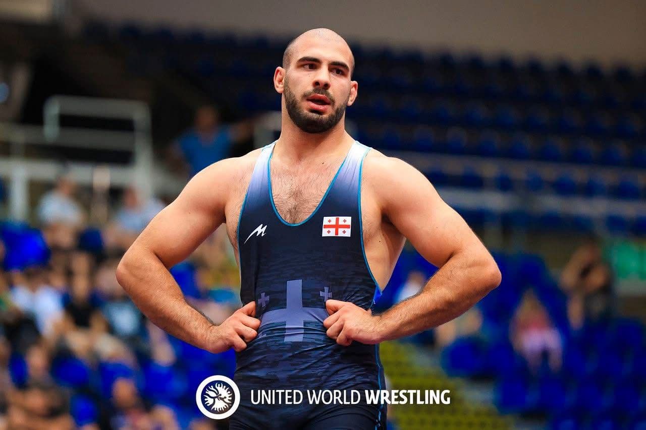 Frontnews image description