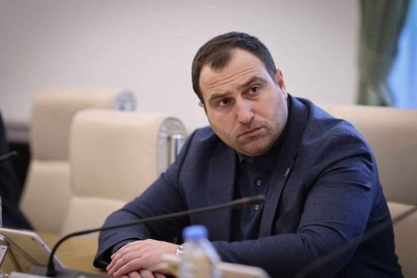 Frontnews image description