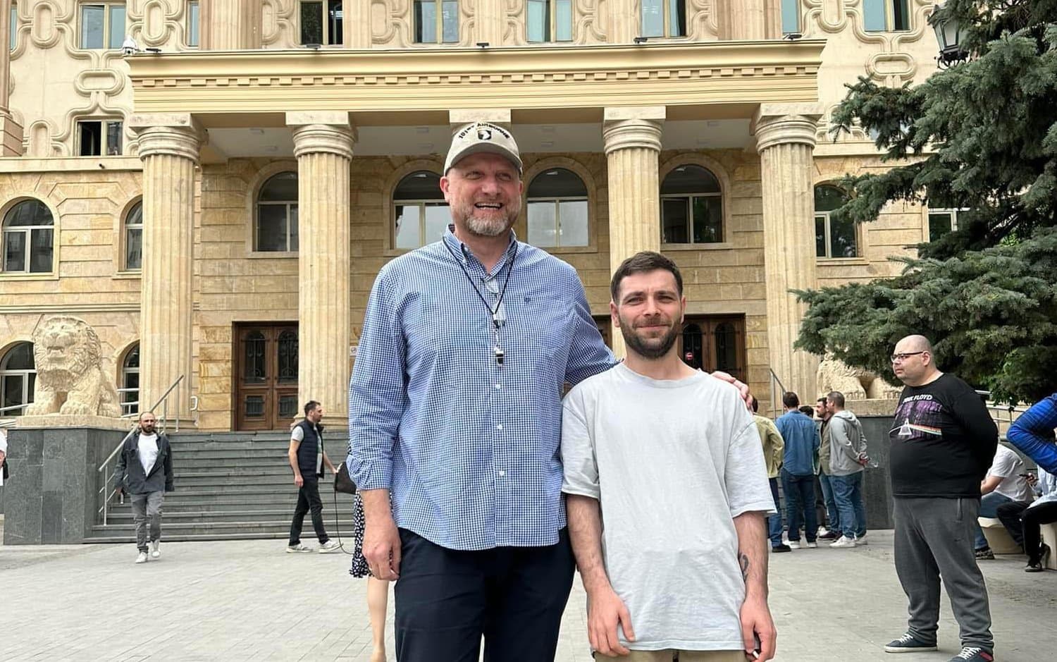 Frontnews image description