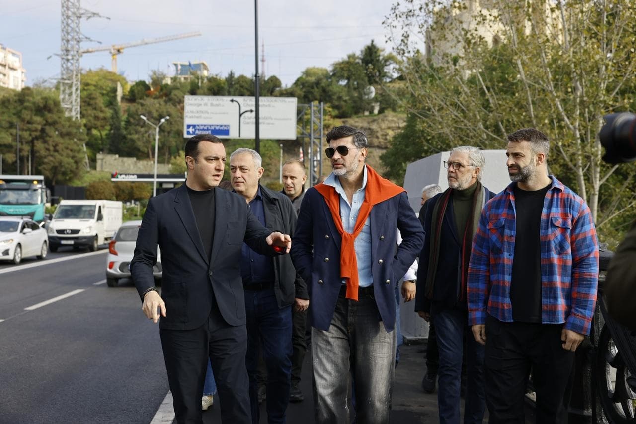 Frontnews image description