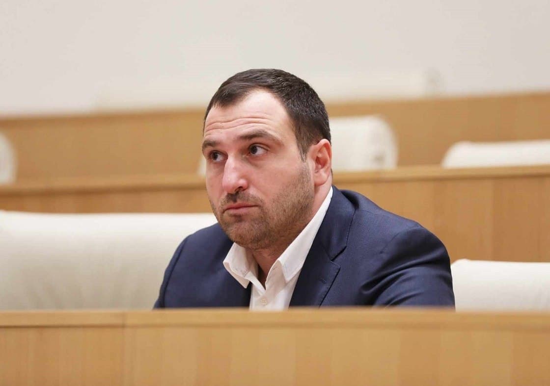 Frontnews image description