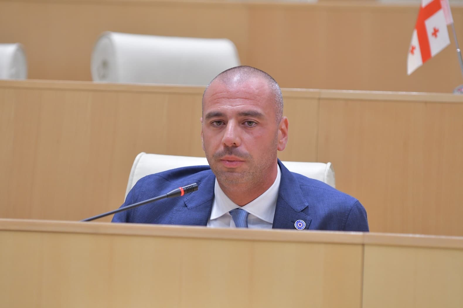 Frontnews image description