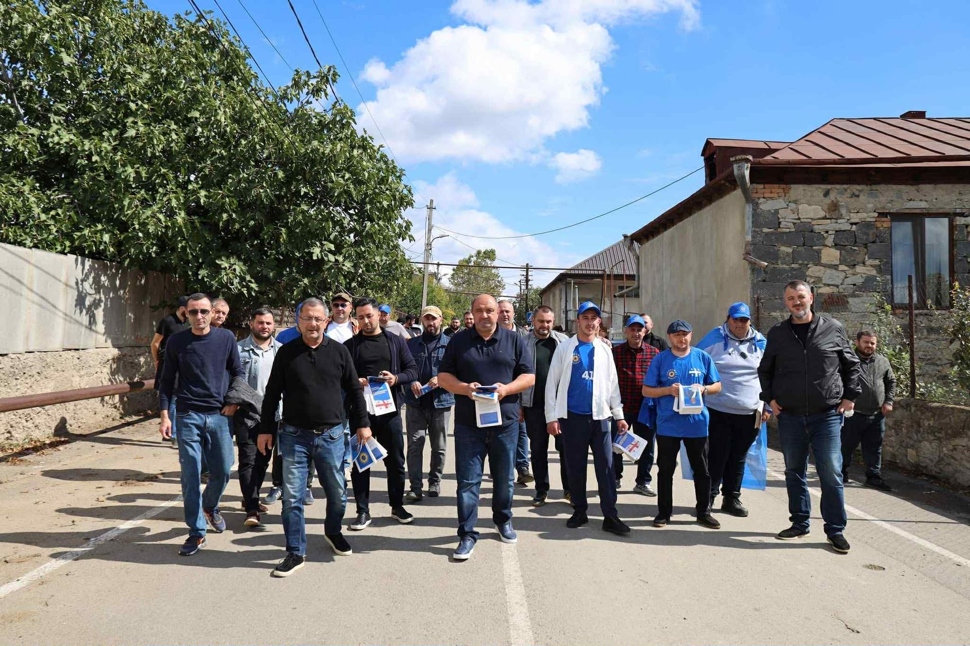 Frontnews image description