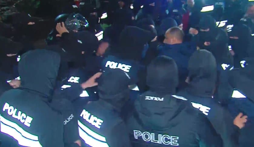 Frontnews image description