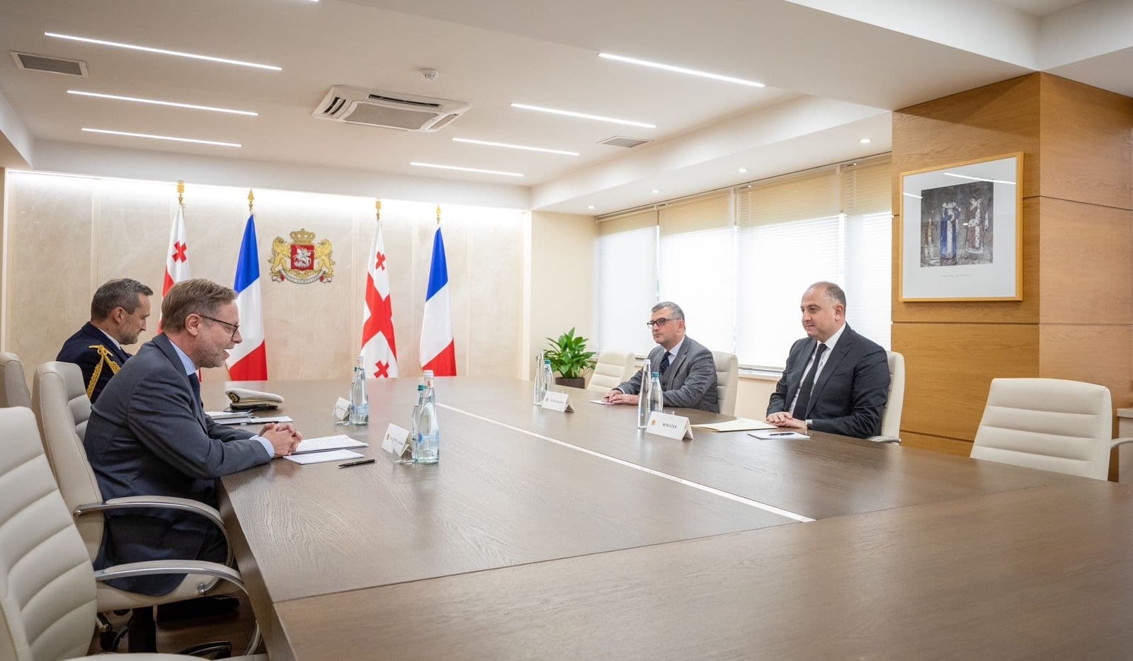 The meeting focused on ongoing and future areas of bilateral defense cooperation between Georgia and France