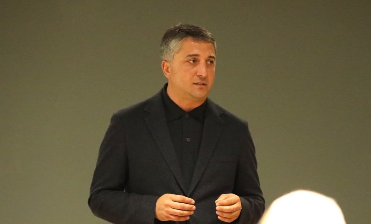 Frontnews image description