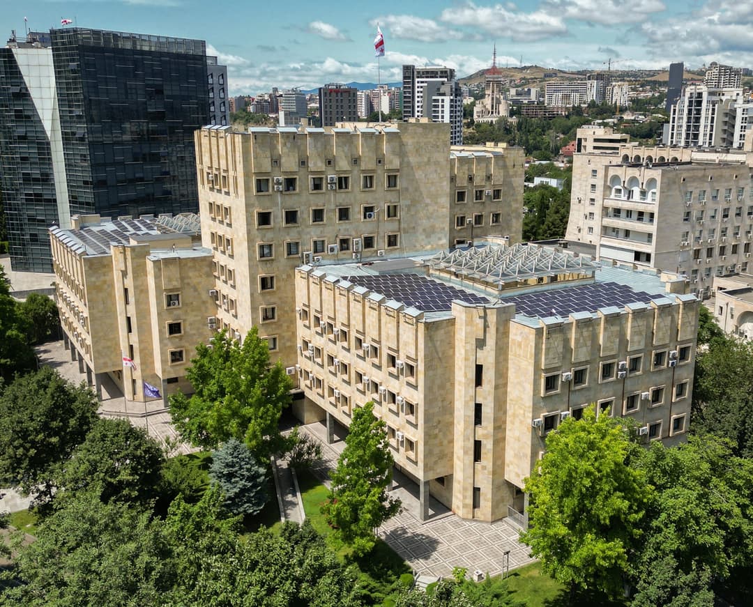 პროკურატურამ განსაკუთრებით დიდი ოდენობით უკანონო შემოსავლის ლეგალიზაციის ფაქტზე გრიგოლ ლილუაშვილთან დაკავშირებული პირი დააკავა