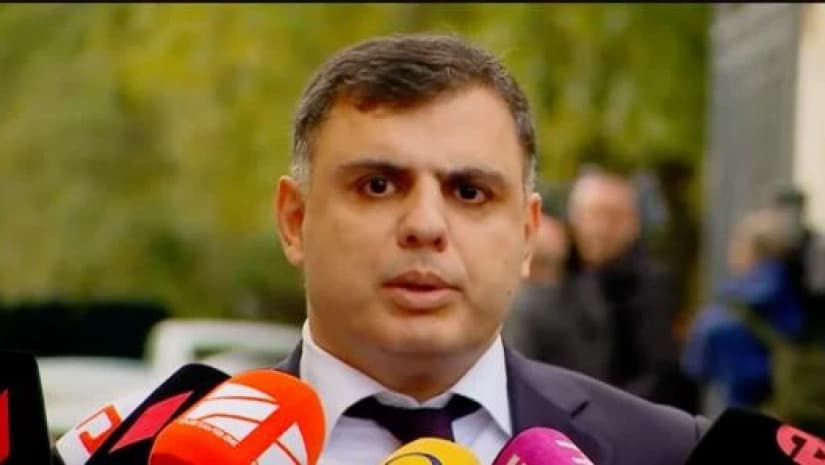 ადვოკატი - ბრალს ეთანხმება ბატონი ირაკლი ღარიბაშვილი, მას აქვს სიტყვის უფლება და ისარგებლებს თუ არა, ამას თავად გადაწყვეტს