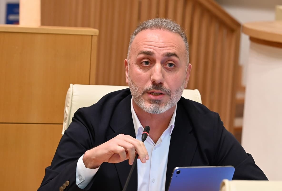 MP Giorgi Sharashidze said the party would use its parliamentary presence to address the Georgian public directly, stressing that the legislature “belongs to the people, not to any political party.”
