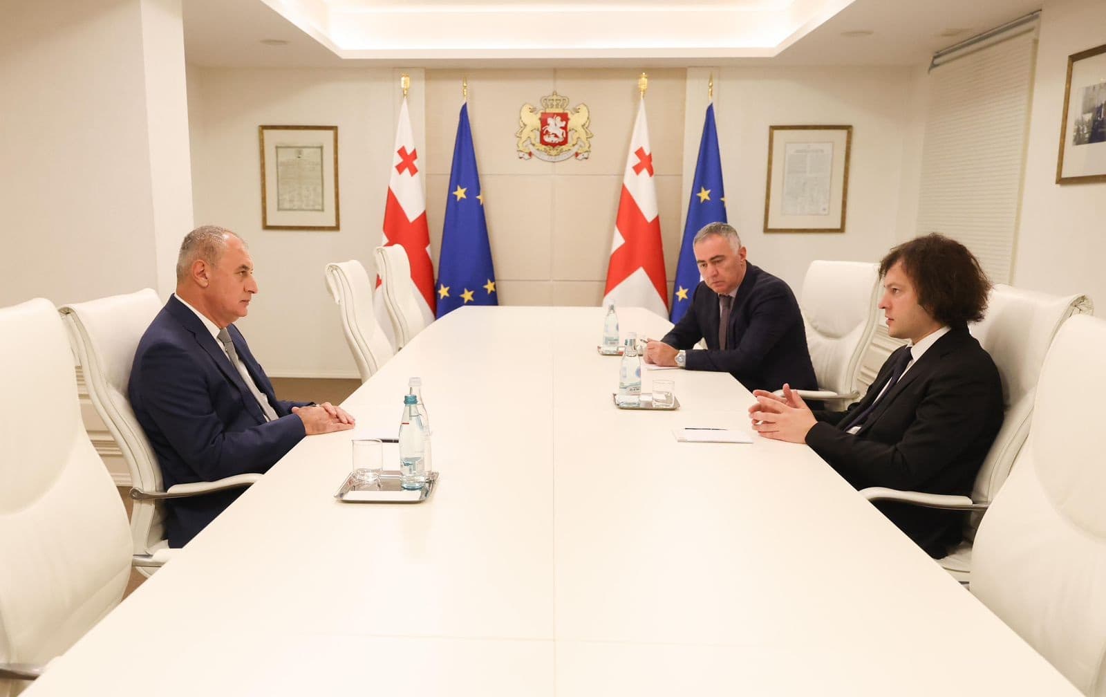 PM Kobakhidze wished Jalaghania success in his new responsibilities and underlined the governor’s “key role” in overseeing the effective implementation of ongoing and planned regional projects