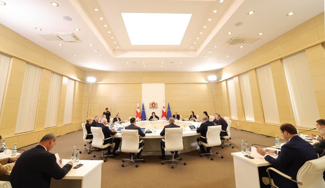 მთავრობის განკარგულებით, სპორტის სხვადასხვა სახეობაში მიღწეული წარმატებებისთვის სპორტსმენებს ფულადი ჯილდო გადაეცემათ