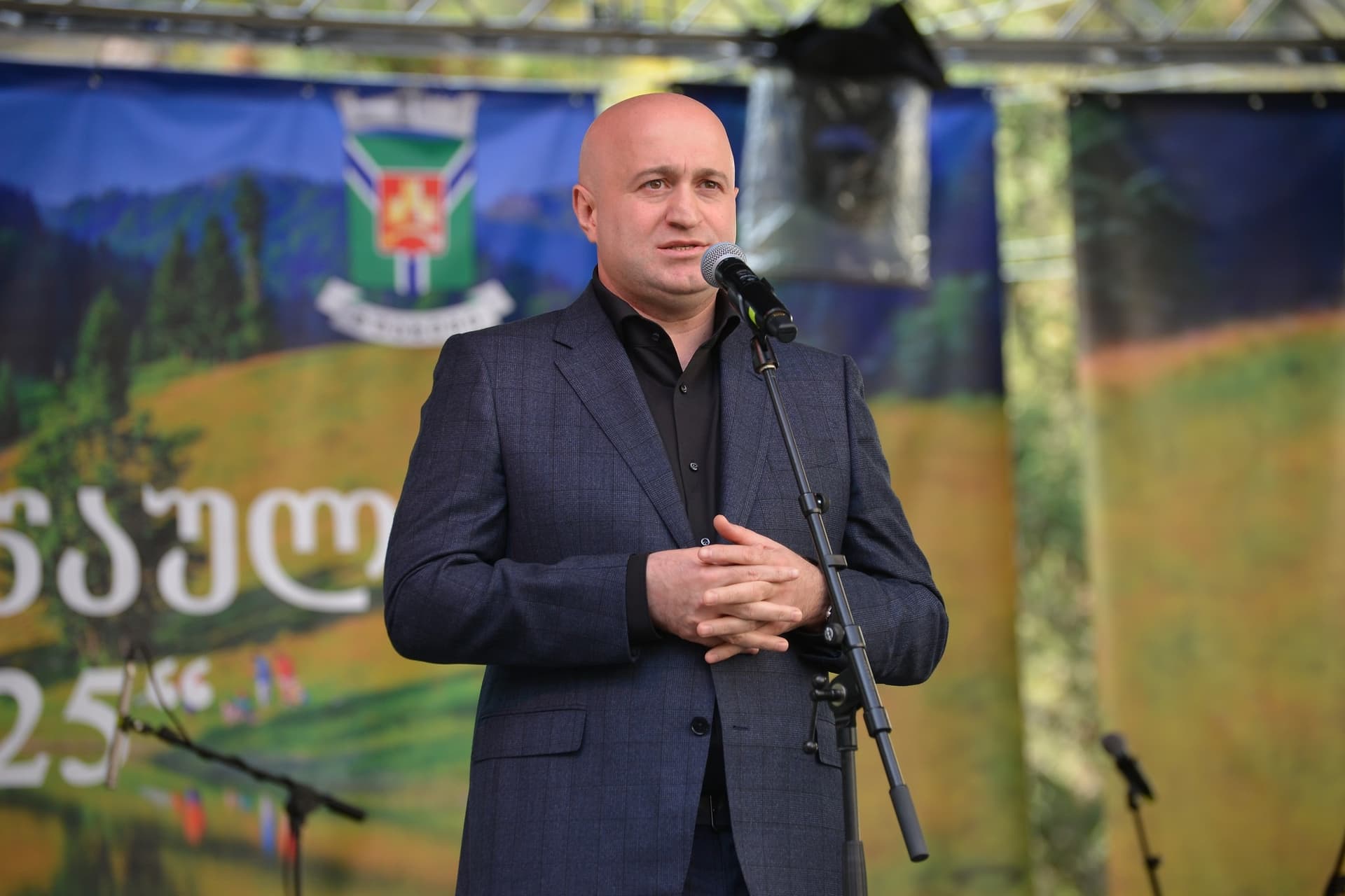 Frontnews image description